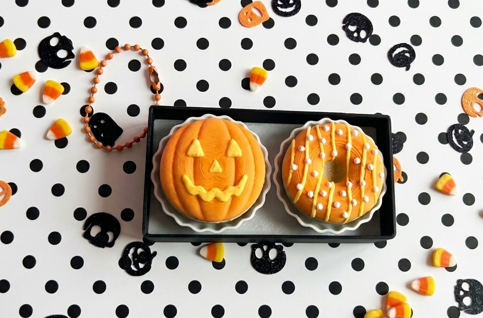 Halloween Donut Fidget Keychain 2 pack