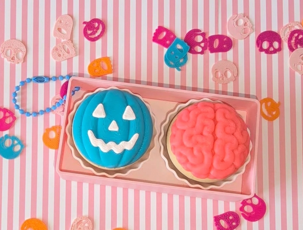Halloween Donut Fidget Keychain Teal and Pink 2 pack